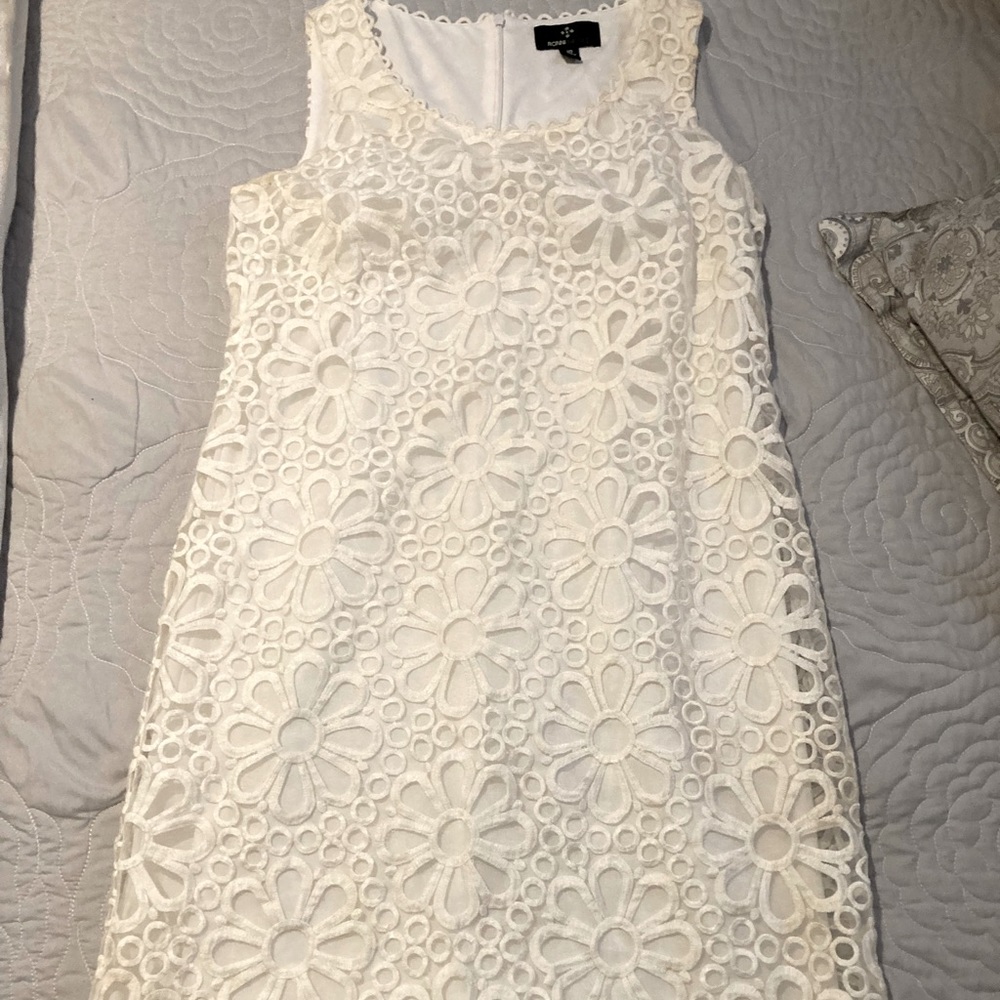 Ronni Nicole White Embroidered Flowers Lacy sleeveless Dress sz 10